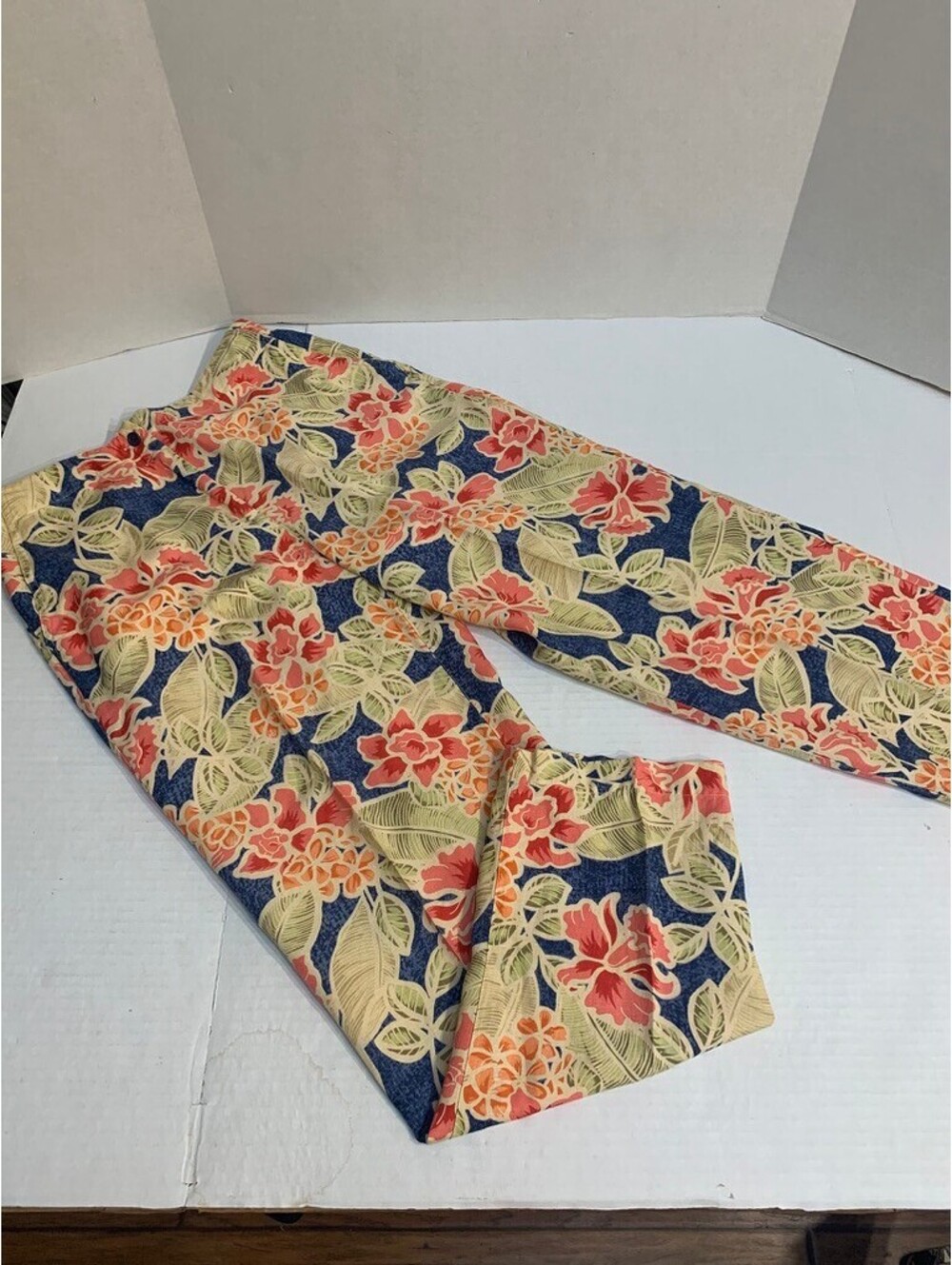 Talbots Hawaiian Tropical Key West Crop Pants Linen Rayon Size 10 Wide Leg - Picture 2 of 8